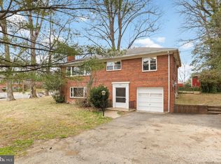3216 Hewitt St, Falls Church, VA 22042