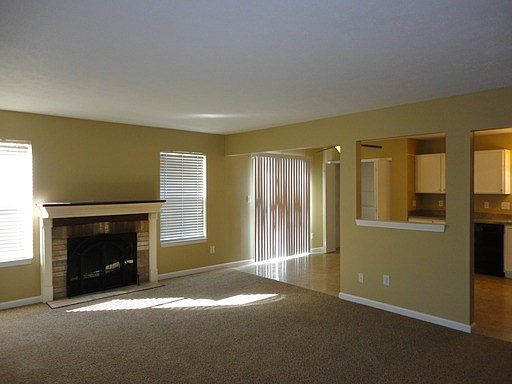 3rd image of 12341 Deerview Dr