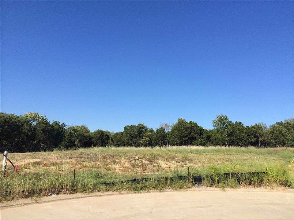 1st image of 409 Water Wood Cir