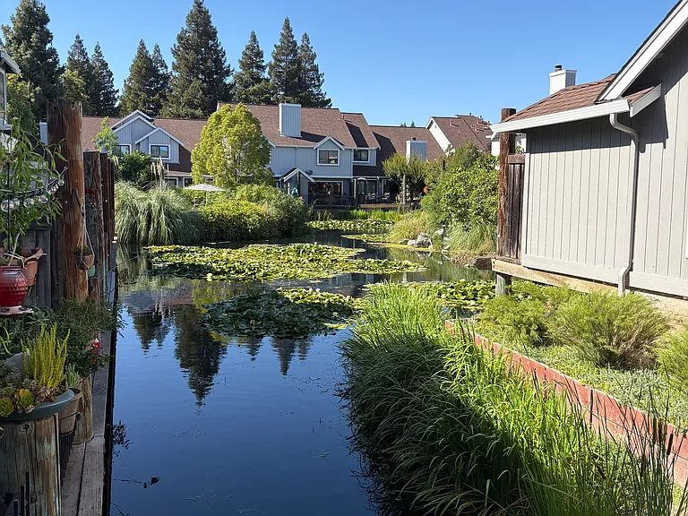 405 Creekside Ln — Photo 13
