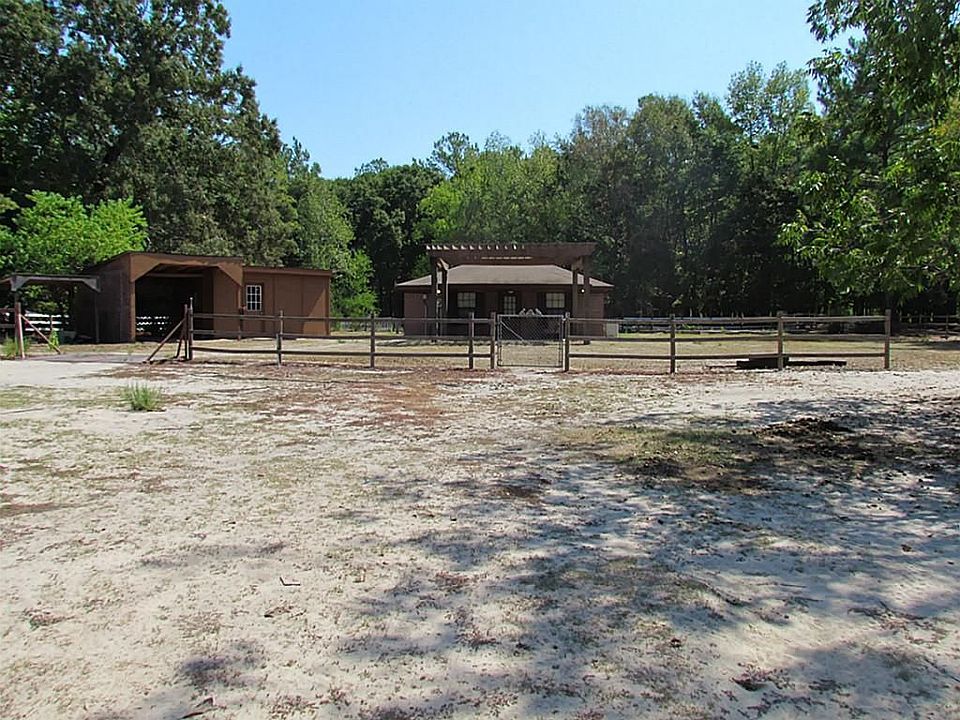 1st image of 22595 Pineridge Dr