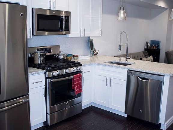 5th image of 1138 Mount Vernon St #1