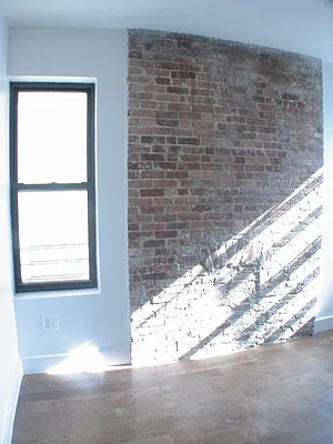 Rented by Bohemia Realty Group | media 19