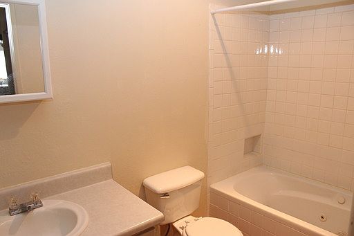 5th image of 161 Calle Ojo Feliz Unit A