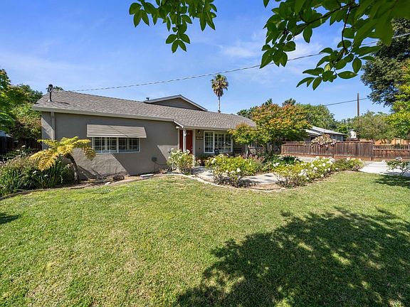 4th image of 1081 Lovell Ave