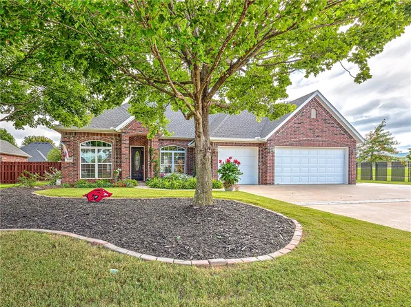 310 S Briarhill Dr, Farmington, AR 72730