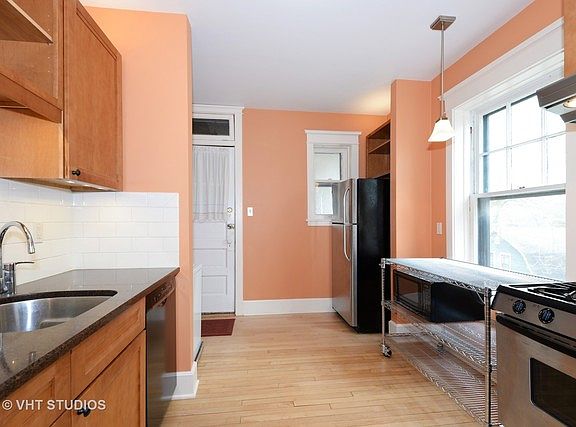 5th image of 2020 Sherman Ave APT 3