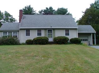 31 Carlisle St, Chelmsford, MA 01824