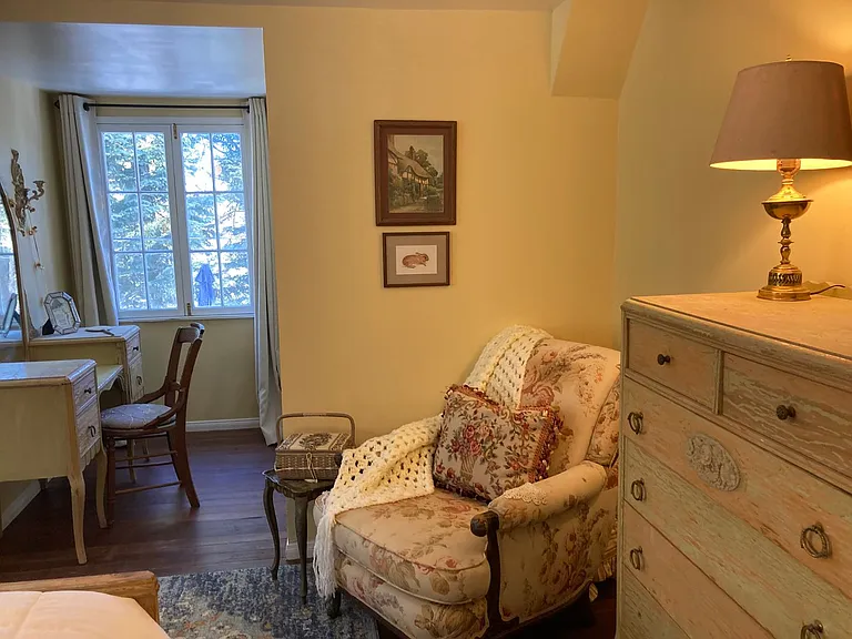 520 Millburn Rd — Photo 24