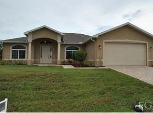 918 NE 19th Ter, Cape Coral, FL 33909