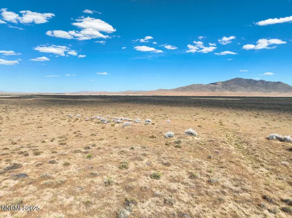 15 Lee Windmill Rd, Winnemucca, NV 89445