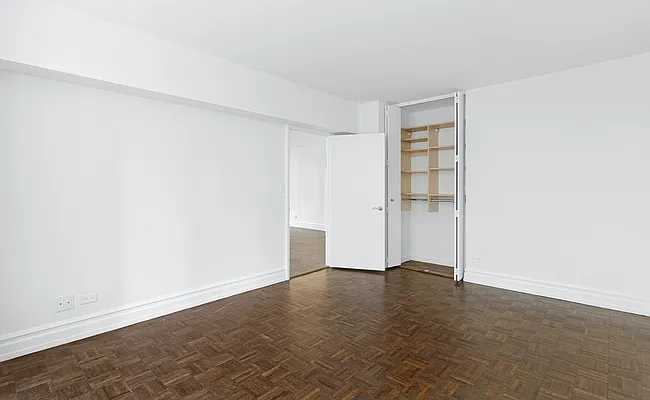 Rented by Mirador Real Estate | media 22