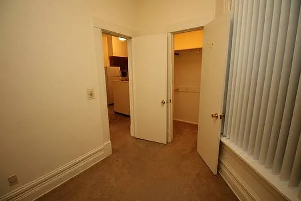 625 W Belmont Ave — Photo 17