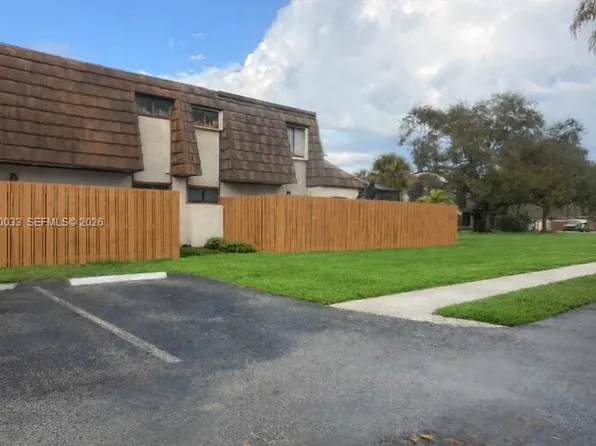 4159 Palm Bay Cir APT A, West Palm Beach, FL 33406