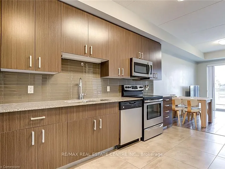62 Balsam St #B506 — Photo 16