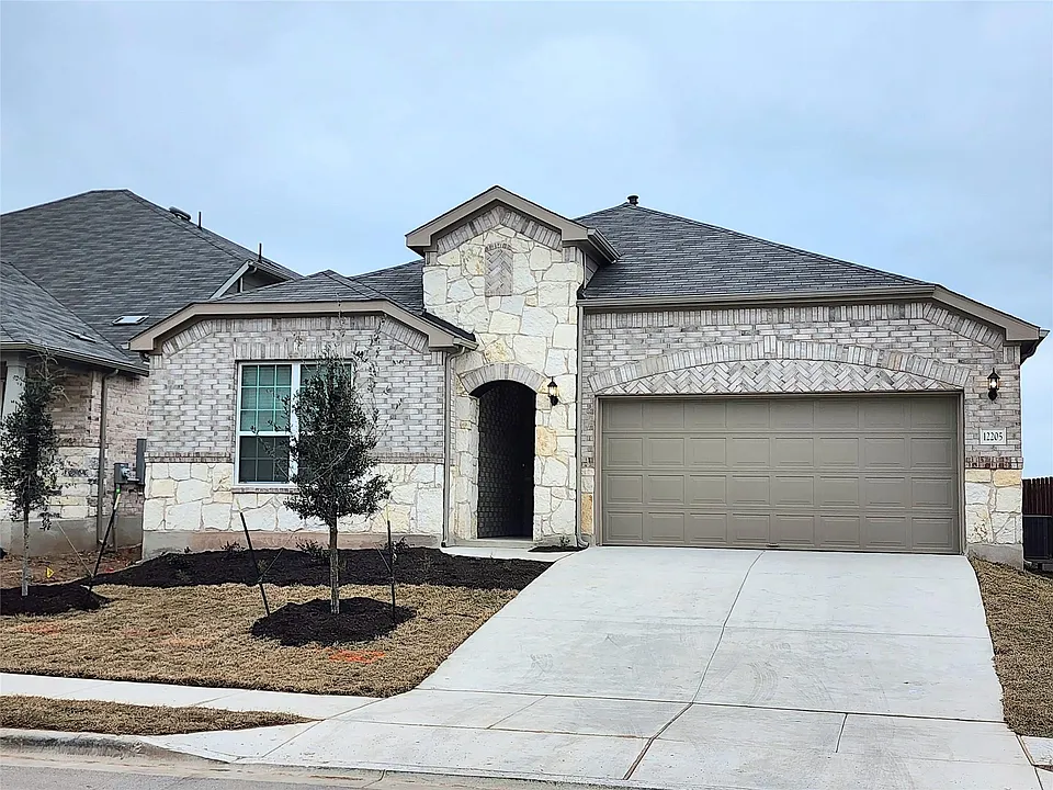 12205 Paseo De Los Lagos Ln
