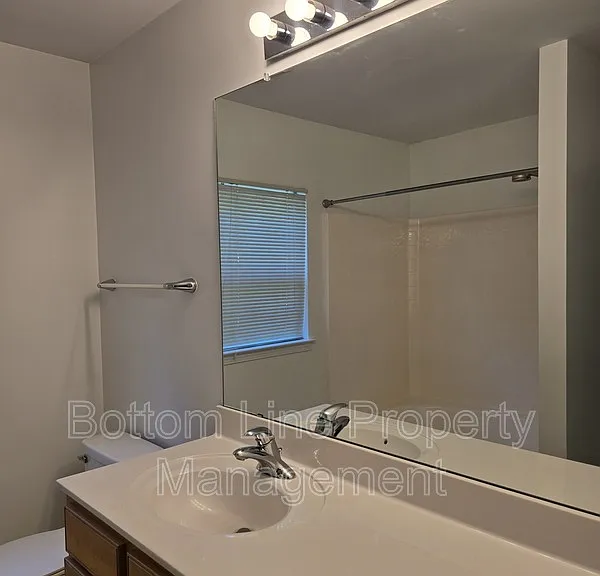 8630 Carolina Lily Ln — Photo 32