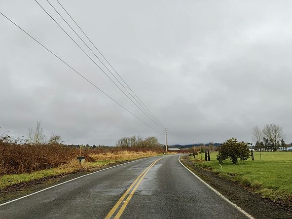 5th image of 2535 Heckard Rd