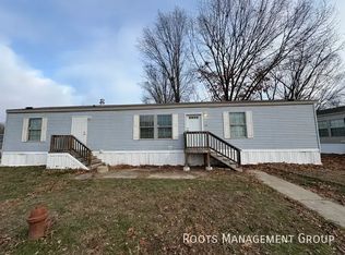 200 Paradise Acres Rd #34, Carterville, IL 62918
