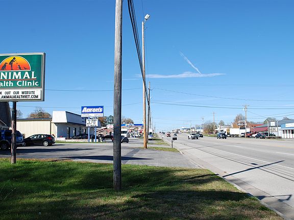 4th image of 1734 Hillsboro Blvd