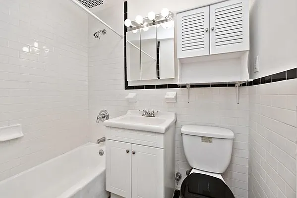 Rented by Keller Williams NYC | media 17