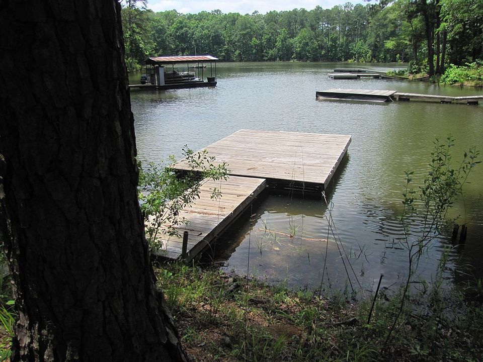 2nd image of 8025 Lakeside Dr