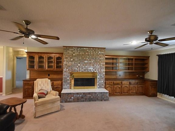 2nd image of 301 County Road 496