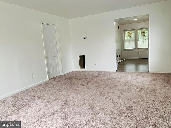 4th image of 1912 Arwell Ct