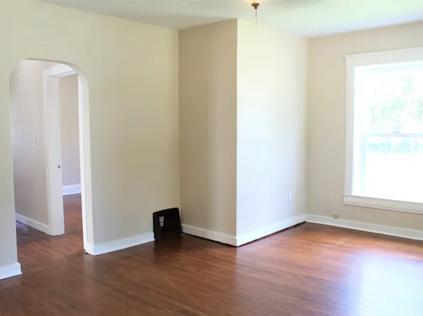 529 Franklin St, Kewanee, IL 61443