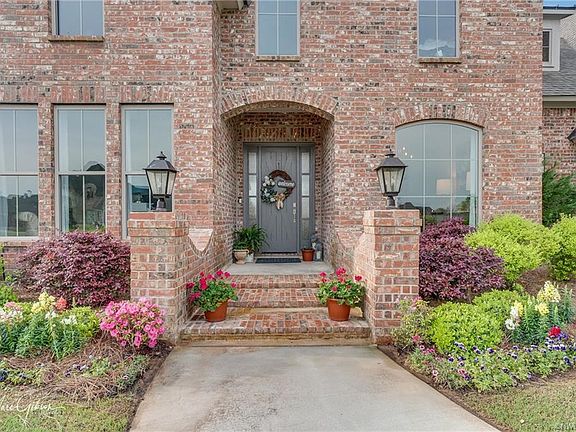 2nd image of 631 Silkwood Dr