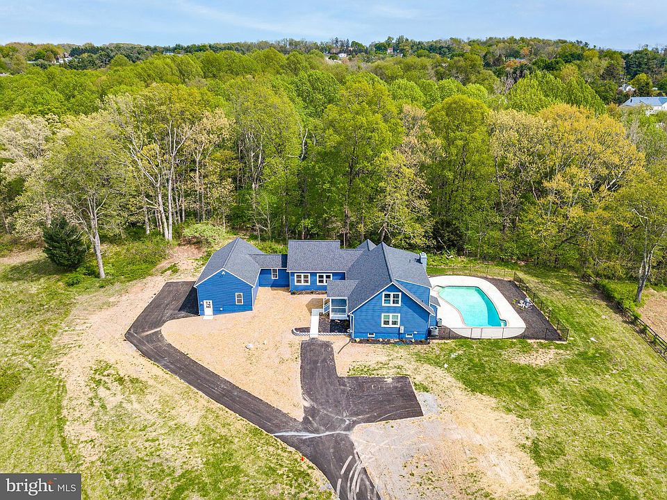 16942 Frederick Rd Mount Airy Md 21771 Mls Mdhw293652 Zillow