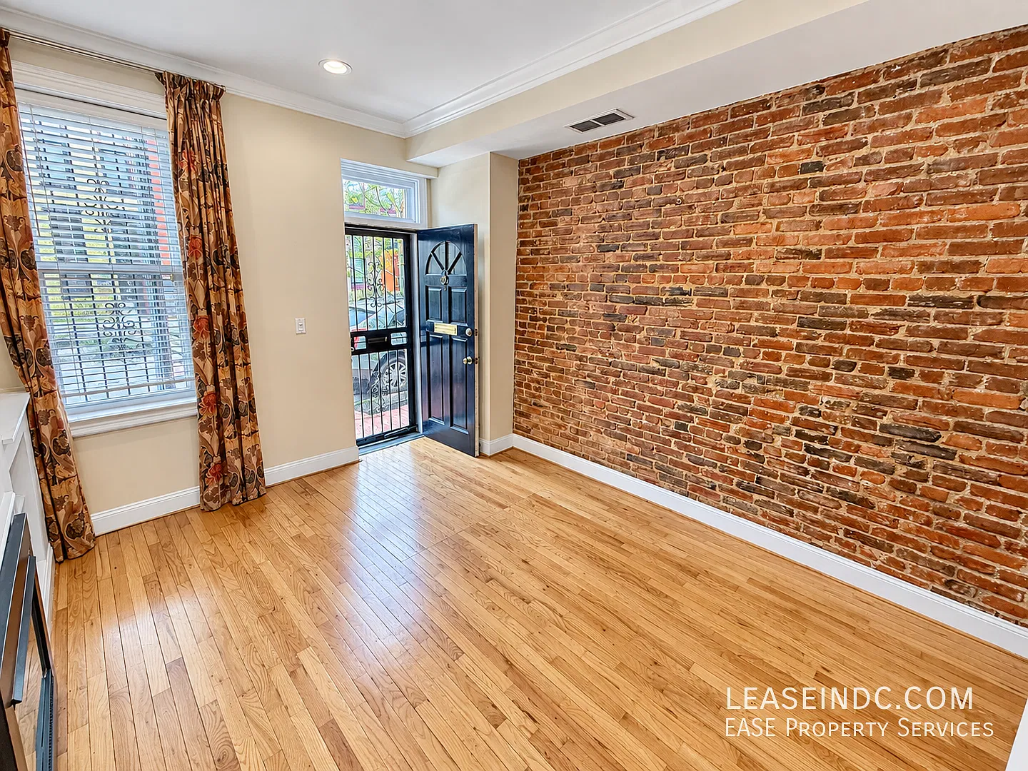 2 bed, 948 sqft, $3,500 — Photo 4