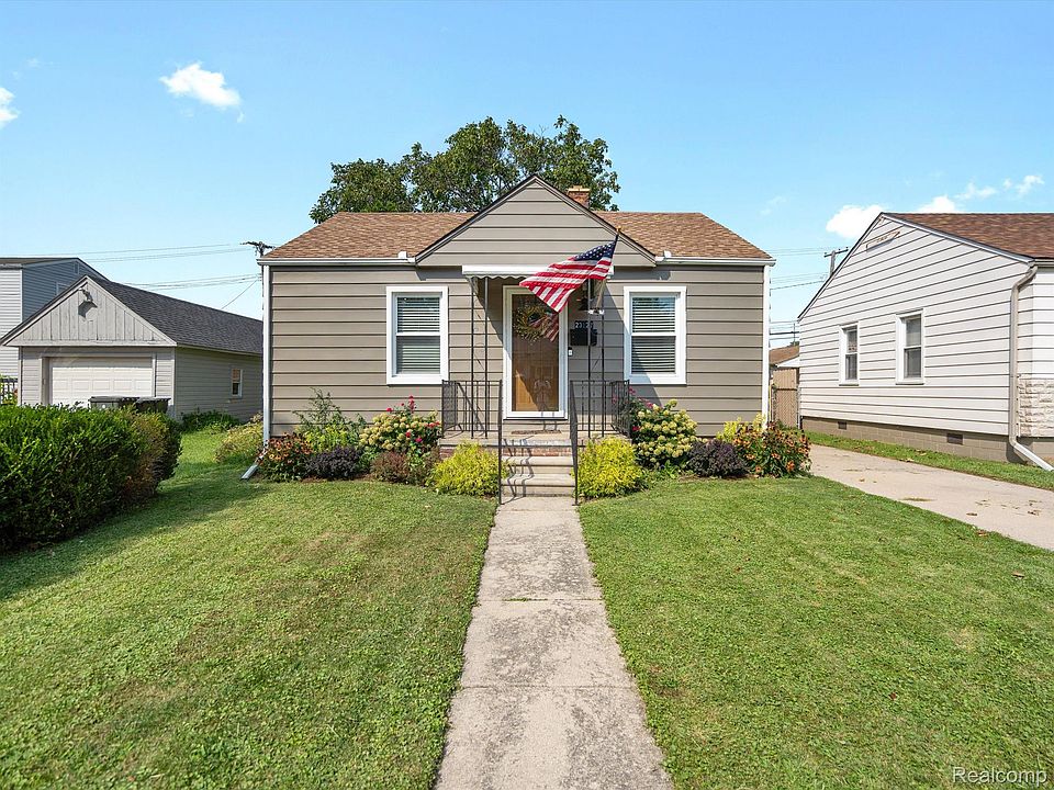 1st image of 23121 Doremus St