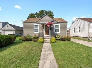 23121 Doremus St, Saint Clair Shores, MI 48080
