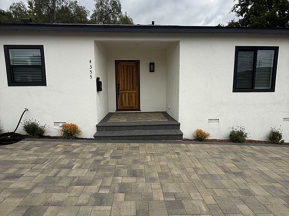 2nd image of 4355 Eagle Rock Blvd