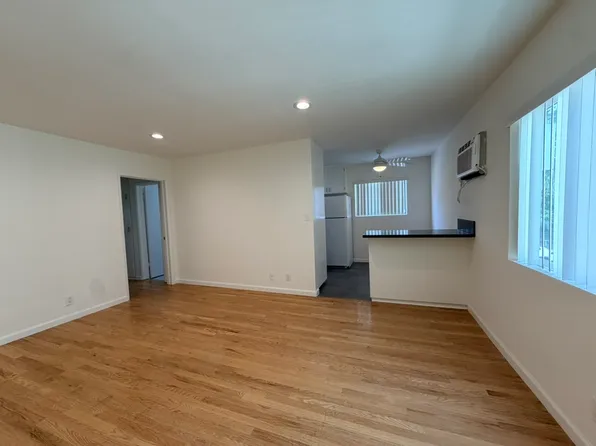 11208 Morrison St APT 4, North Hollywood, CA 91601