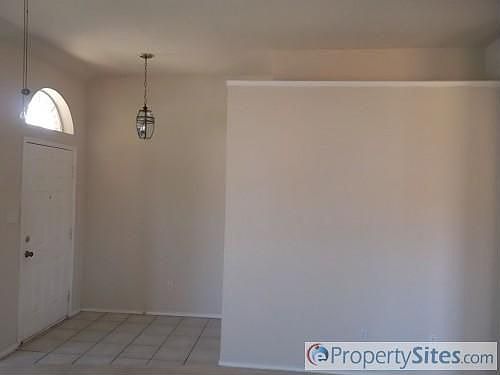 3rd image of 8633 N Lake Dr