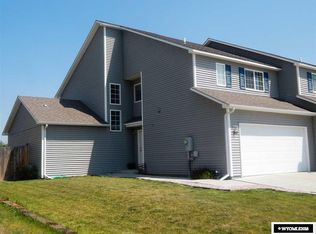 1360 Meadow Ln, Douglas, WY 82633