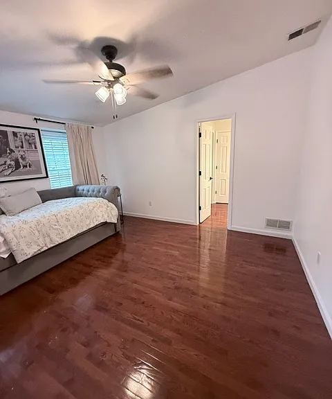 2101 Condolea Cir — Photo 3