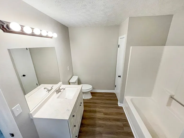 4800 Chasebrook Dr — Photo 22