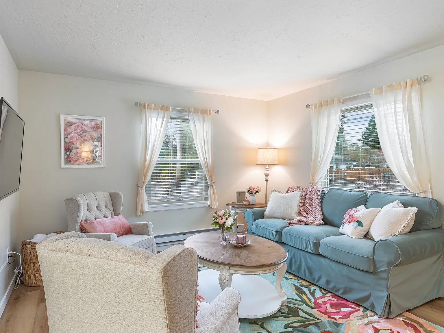 2 bed, 720 sqft, $2,500 — Photo 4