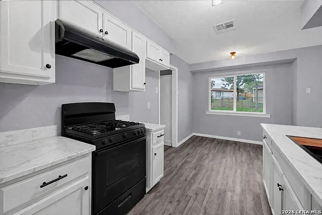 137 Stapleton St — Photo 12