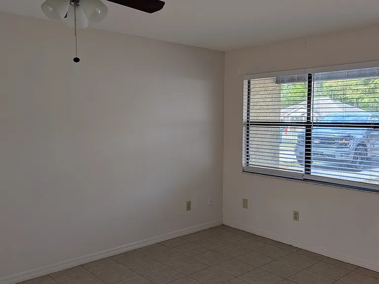 371 NW Lake City Ave #102 — Photo 17
