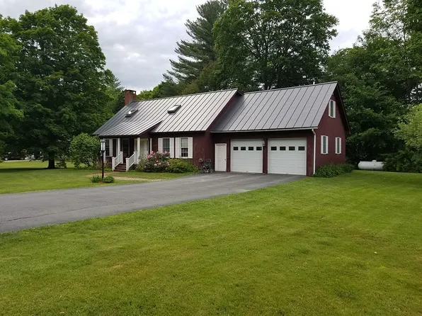 76 Mills Dr, Bethel, VT 05032