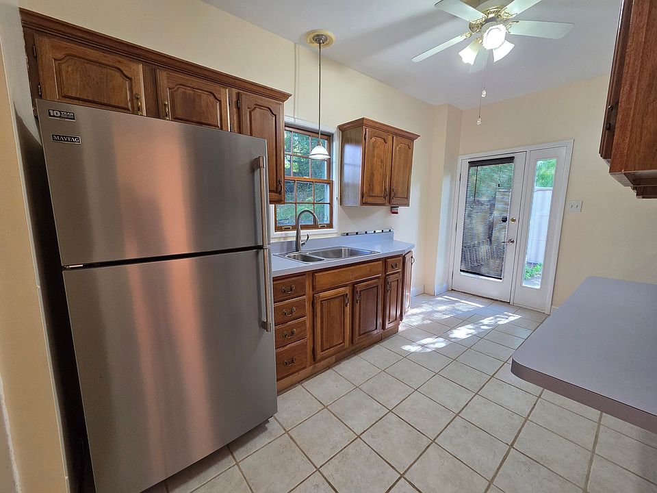1st image of 313 Rinne St