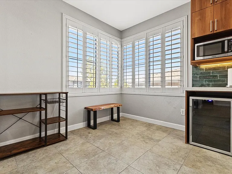 660 Peachy Canyon Cir #201 — Photo 9