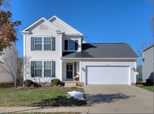 8843 Oakbrook Cir, Twinsburg, OH 44087