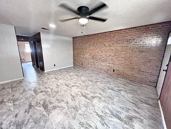 4th image of 211 Redbud Ln Unit A