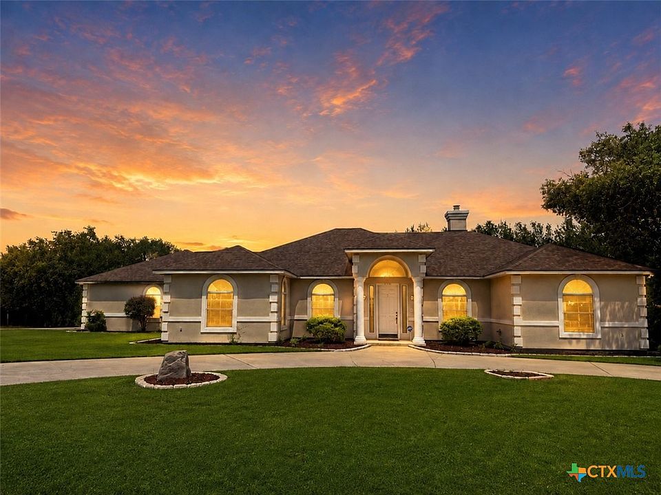 1st image of 3112 Oakridge Blvd
