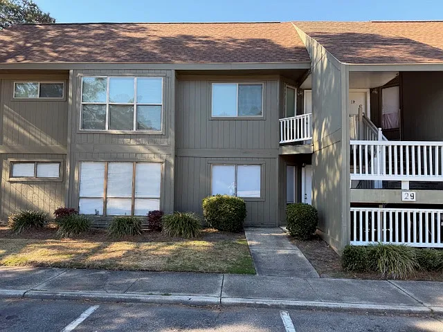 2000 Greens Blvd #C — Photo 1